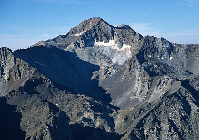 Pyrenees Posets