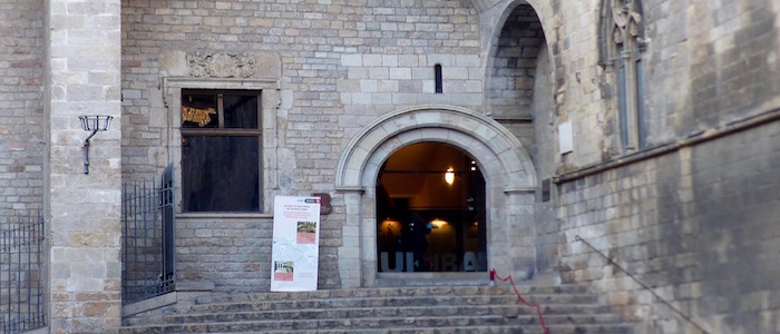 501 Barcelonawalking Entrada tinell (1)